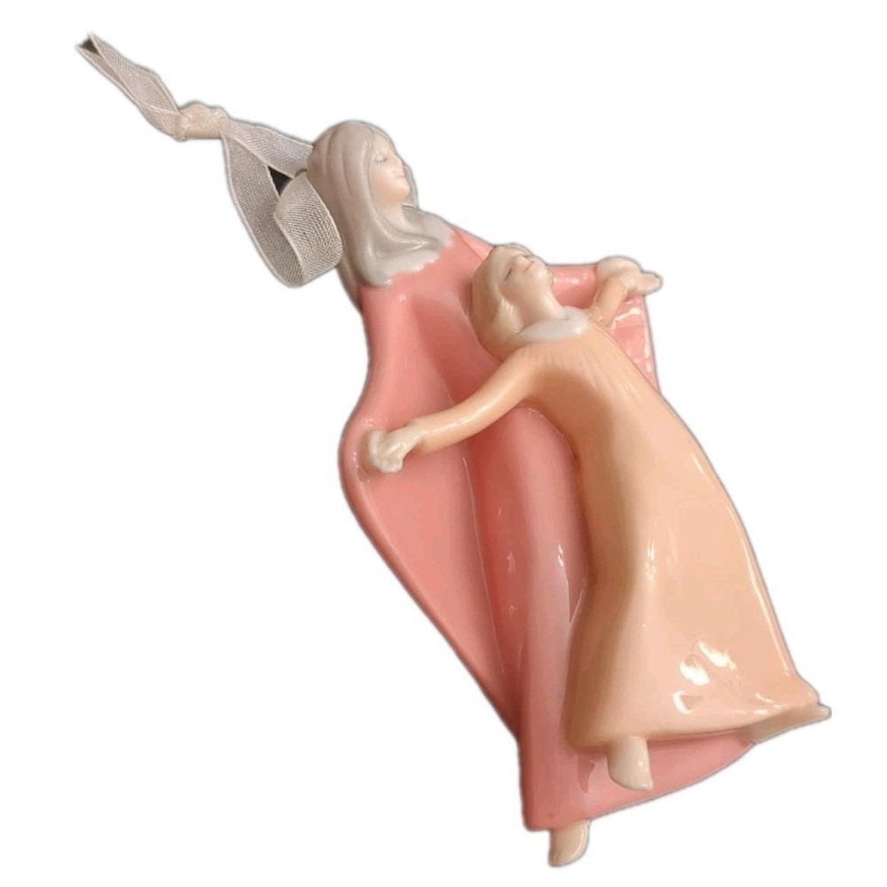 2004‎ Hallmark Ornament An Angel's Touch Mother and Daughter, (2004 HMK Lic) - Picture 6 of 12